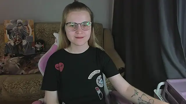 MissBrightShine's Live XXX Chat