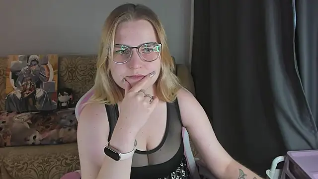 MissBrightShine's Live XXX Chat