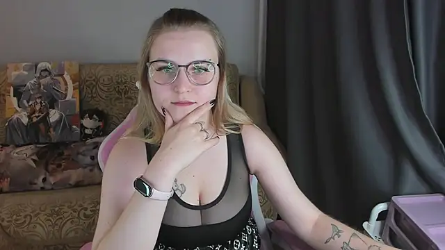 Chat XXX en directo de MissBrightShine