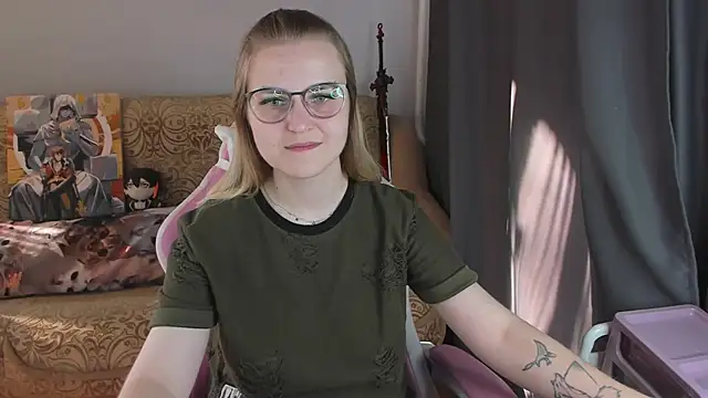 MissBrightShine's Live XXX Chat