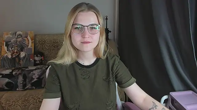 MissBrightShine's Live XXX Chat