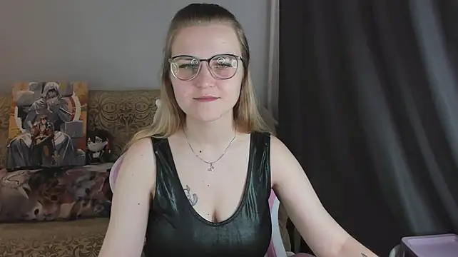 MissBrightShine's Live XXX Chat