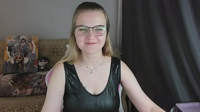 Chat +18 de MissBrightShine ao vivo