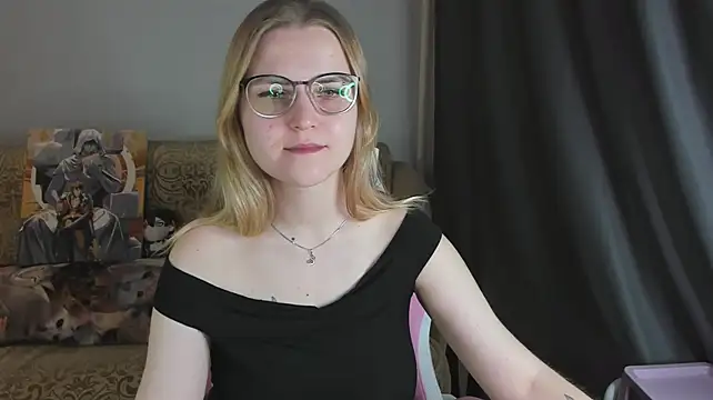 MissBrightShine's Live XXX Chat
