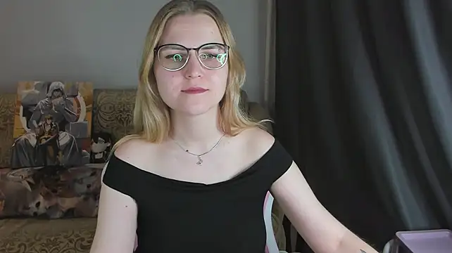 MissBrightShine's Live XXX Chat