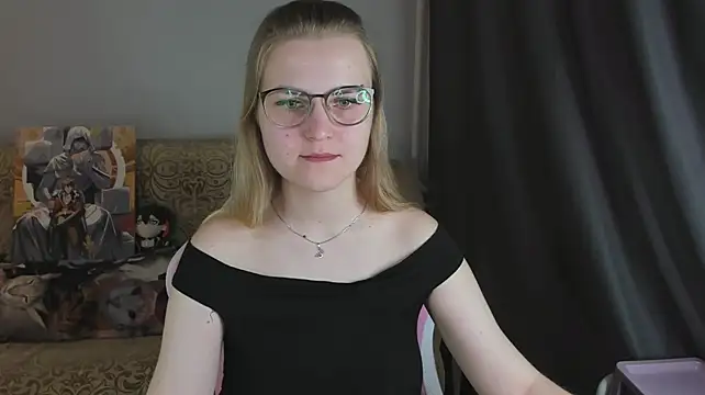 MissBrightShine Adlı Modelin Canlı XXX Sohbeti