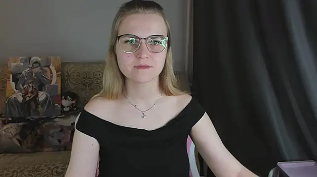 MissBrightShine's Live XXX Chat