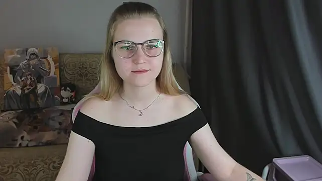 Chatroom XXX en direct de MissBrightShine
