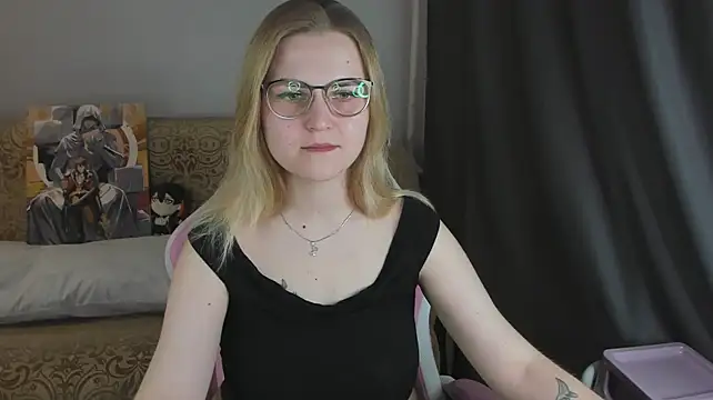MissBrightShine Adlı Modelin Canlı XXX Sohbeti