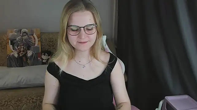 Chatroom XXX en direct de MissBrightShine