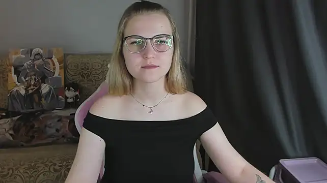 MissBrightShine's Live XXX Chat