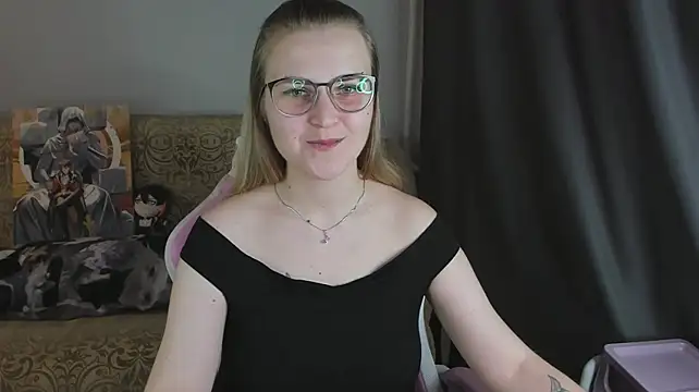 MissBrightShine's Live XXX Chat