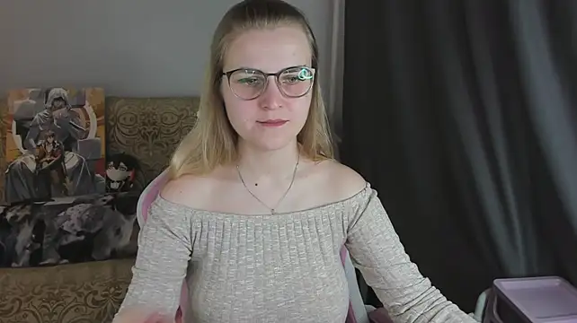 Chatroom XXX en direct de MissBrightShine
