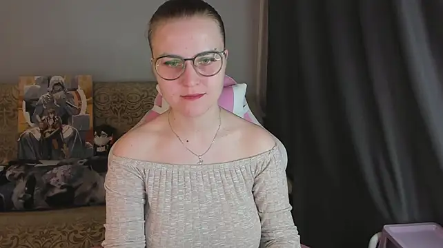 MissBrightShine live XXX chat