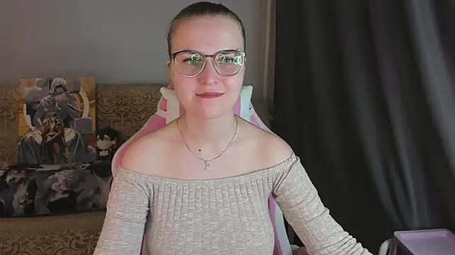 MissBrightShine's Live XXX Chat