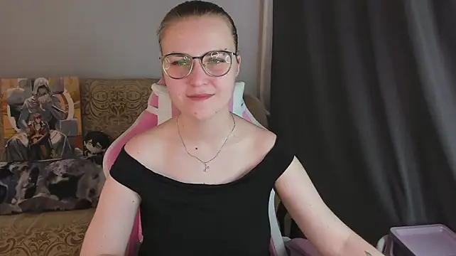 MissBrightShine's Live XXX Chat