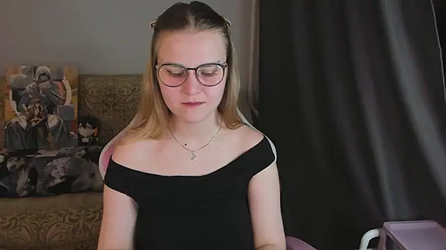 Czat XXX na żywo – MissBrightShine