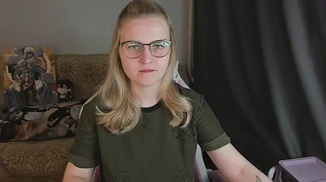 Chat +18 de MissBrightShine ao vivo