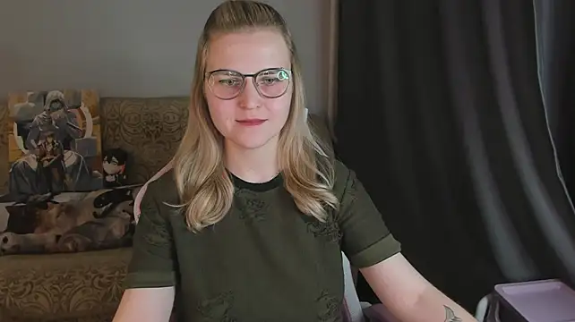 MissBrightShine's Live XXX Chat