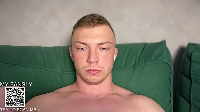 عرض كام iron__chap