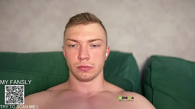 Show modela iron__chap na web-kameri