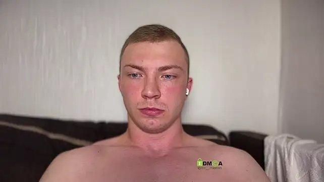 iron__chap webcam show