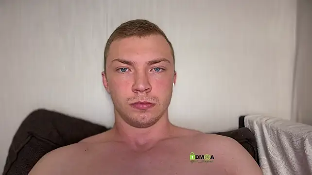 iron__chap Show in webcam