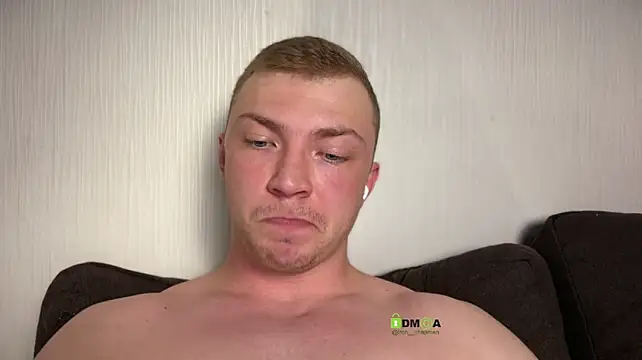 iron__chap Adlı Modelin Canlı XXX Sohbeti