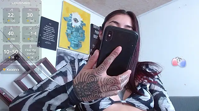 Chat XXX ao vivo de ZoeBakers_