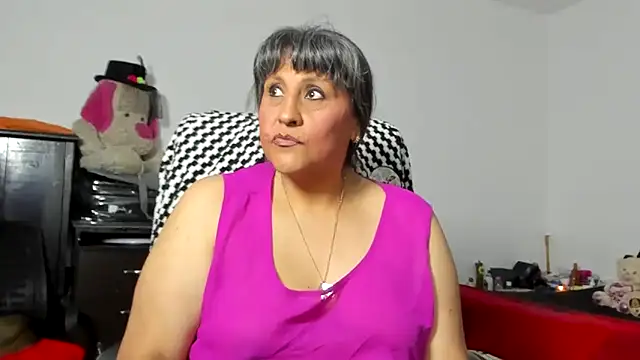 Živý XXX chat merlyna_goldens