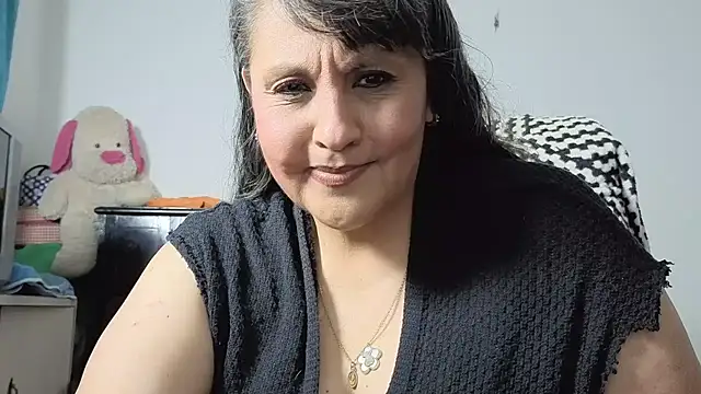 merlyna_goldens' Live XXX Chat
