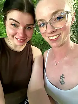 EllyNora's Webcam Show
