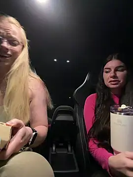 EllyNora Webcam-Show