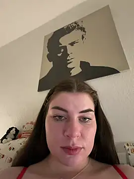 Онлайн чат XXX EllyNora