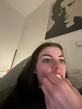 EllyNora Pertunjukan Webcam