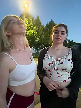 EllyNora Webcam-Show