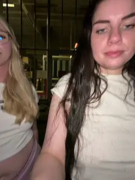 EllyNora's Webcam Show