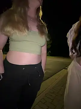 EllyNora webcam show