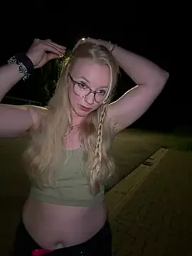 Show de EllyNora na webcam
