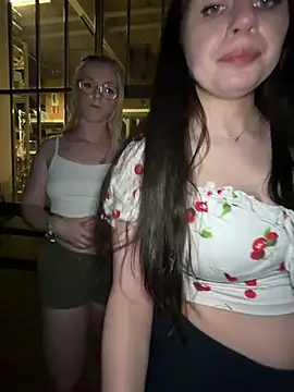 EllyNora Webcam show
