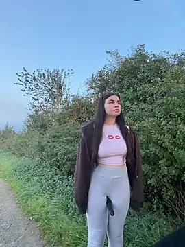 EllyNora Show in webcam