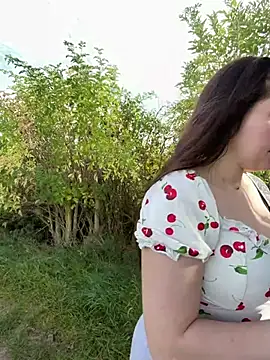 دردشة EllyNora الجنسية المباشرة