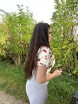 EllyNora's Webcam Show