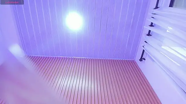 rouse_lili Adlı Modelin Web Kamerası Şovu