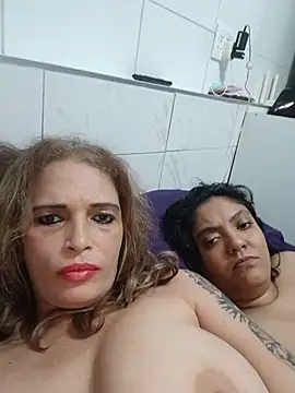 2Juicy_pussy Adlı Modelin Web Kamerası Şovu