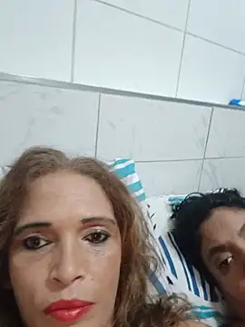 2Juicy_pussyn Webbikameraesitys