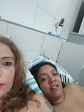 2Juicy_pussy Webcamshow