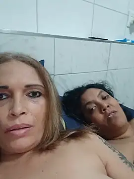 2Juicy_pussy লাইভ XXX চ্যাট
