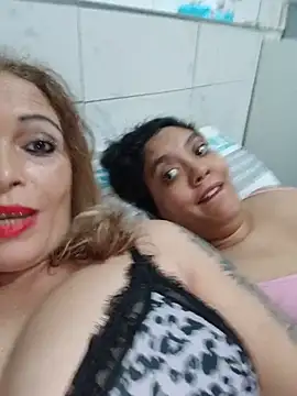 Show Webcam de 2Juicy_pussy