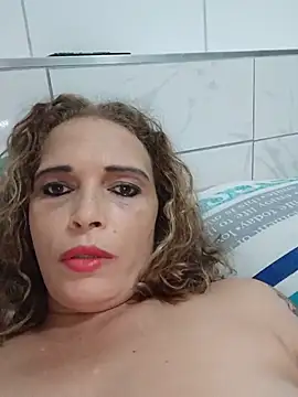2Juicy_pussy's Live XXX Chat